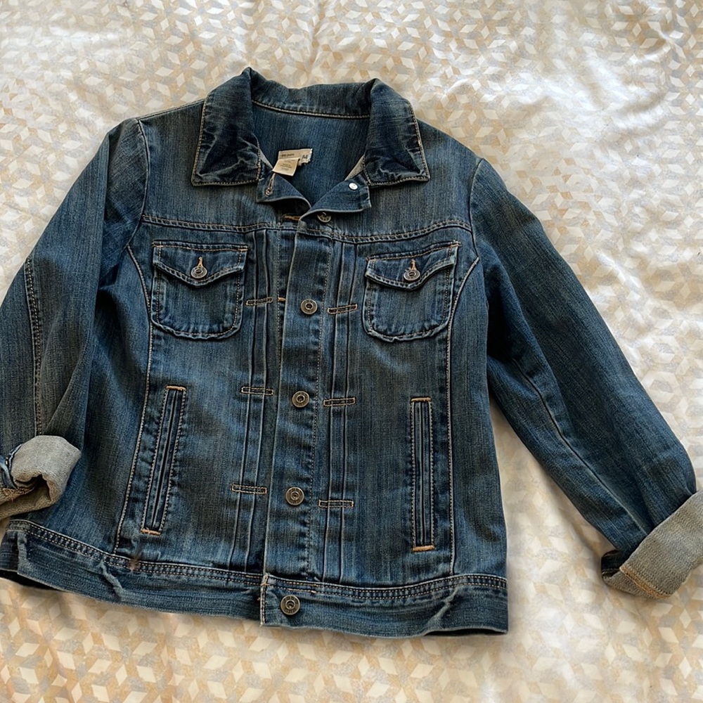 Size medium gently used Jean jacket